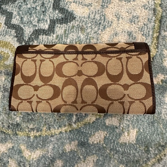 NWOT Authentic Coach Original Pattern Large Wallet with Brown Accents. - Picture 2 of 3